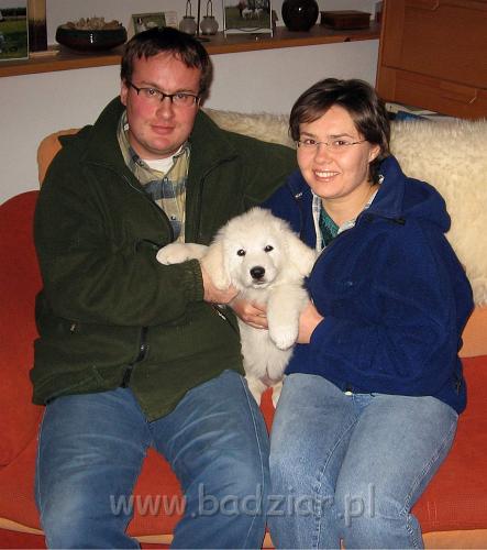 s3-017.jpg - Owczarek Podhalański - PRZYLEPA PUMA2006-11-18 PUMA i jej nowa rodzina.